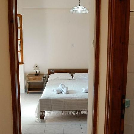 Soula Rooms Kini Екстериор снимка
