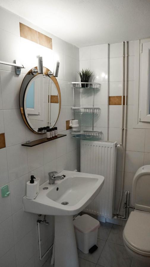 Soula Rooms Kini Екстериор снимка