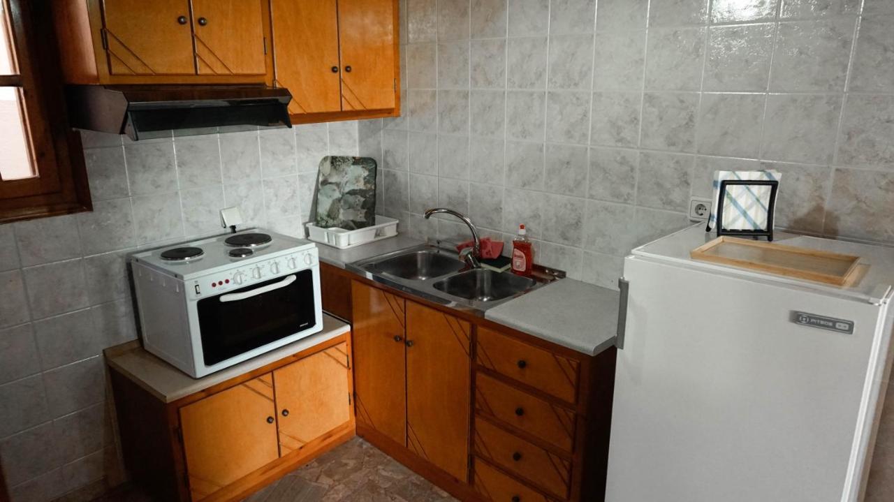 Soula Rooms Kini Екстериор снимка