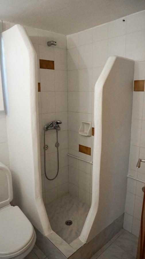 Soula Rooms Kini Екстериор снимка
