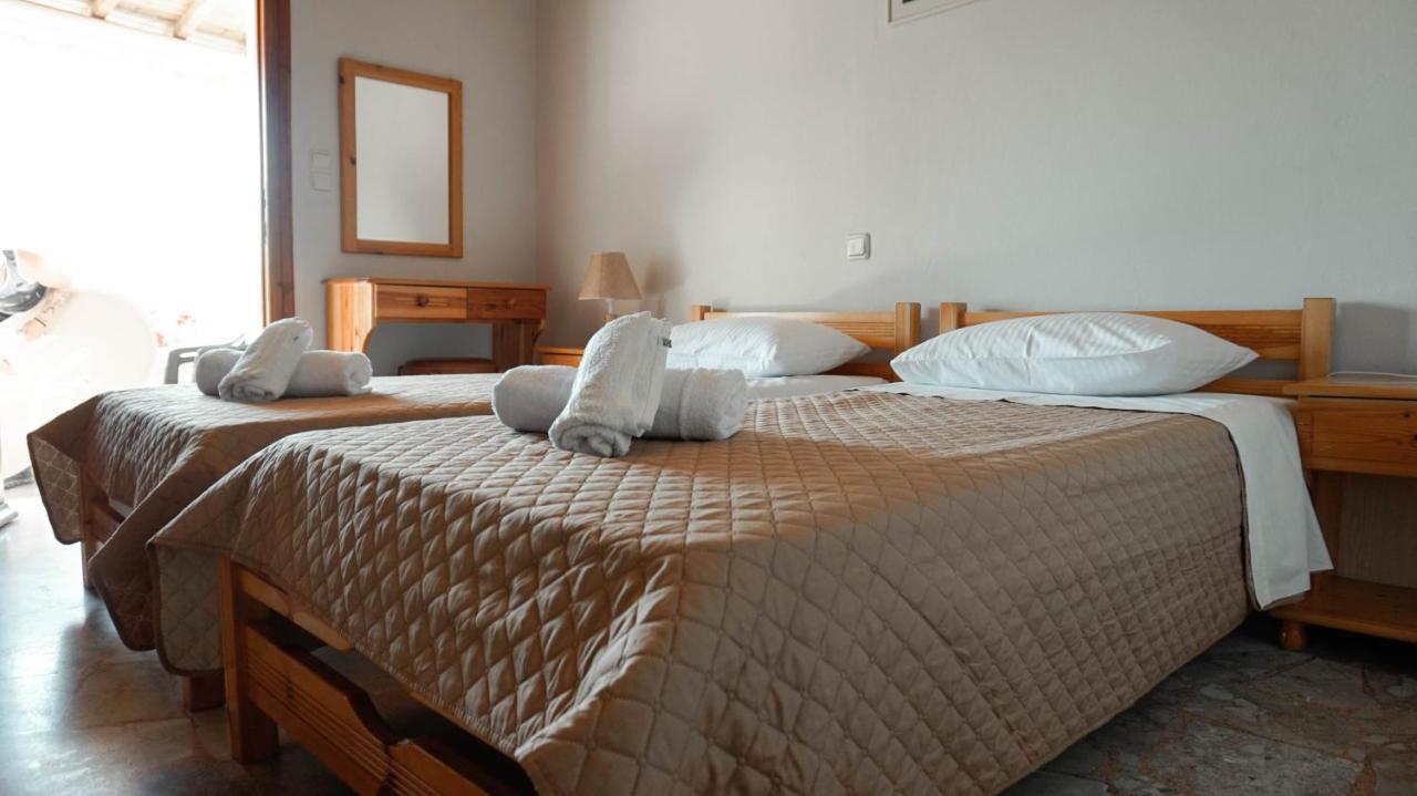 Soula Rooms Kini Екстериор снимка
