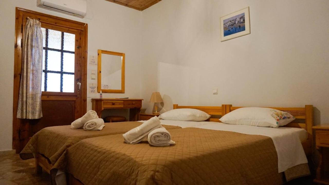 Soula Rooms Kini Екстериор снимка